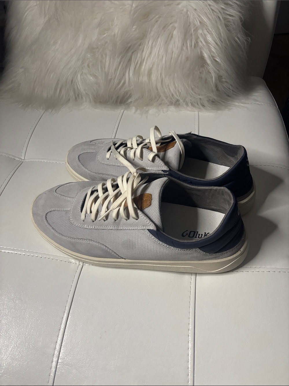 OluKai Men's Low-Top Sneakers in Light Gray with Cream Sole and Navy Heel - Picture 1 of 13